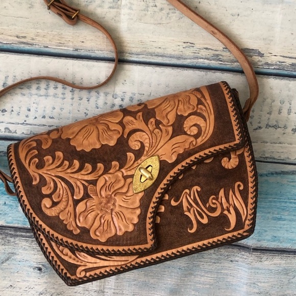 Tooled leather purse GORGEOUS!!!!! Cowgirl chic! W/ monogram. A WORK OF ART’ - Picture 1 of 5